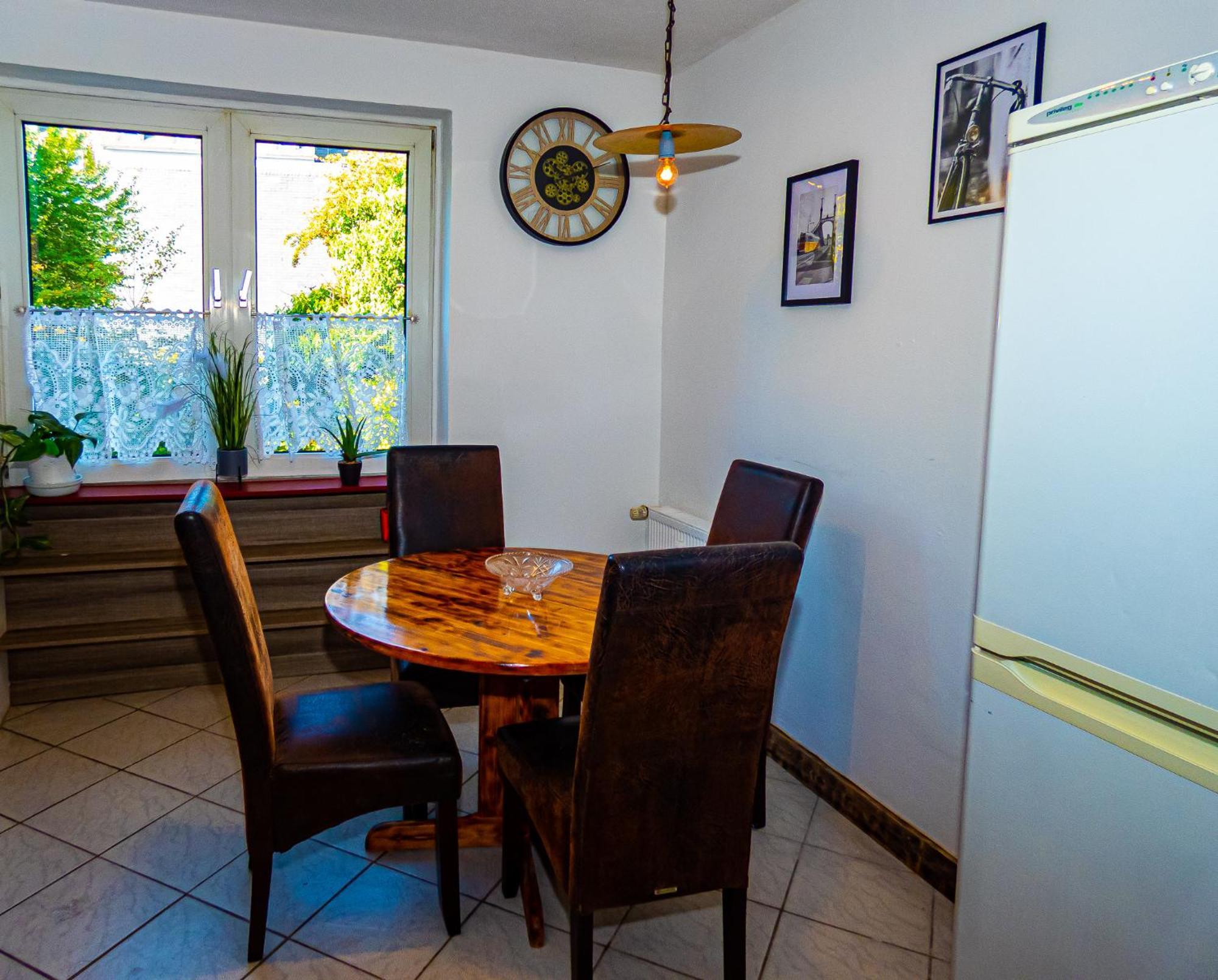 #121 Grosse, Gemuetliche Wohnung In Remscheid-City Exterior photo