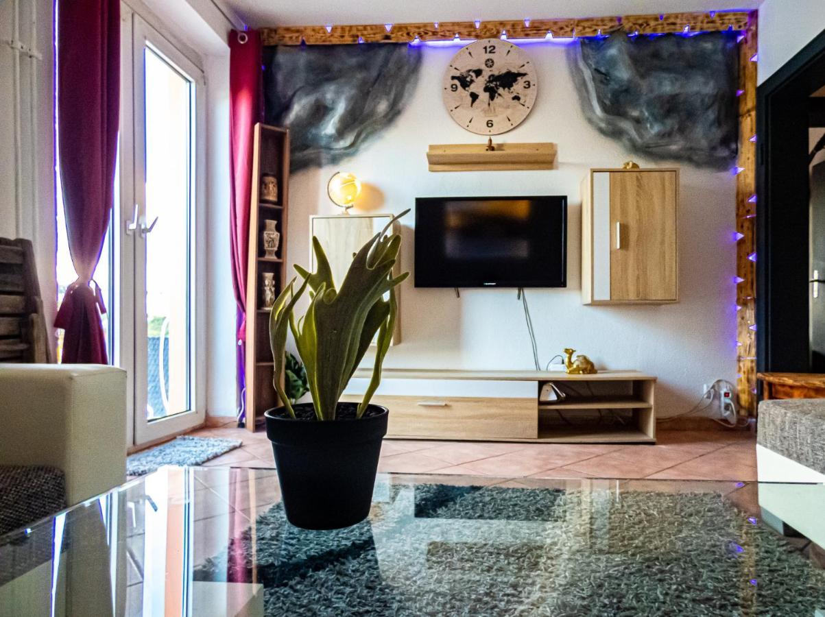 #121 Grosse, Gemuetliche Wohnung In Remscheid-City Exterior photo